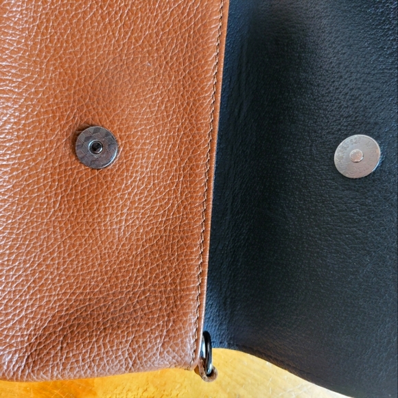 Real Leather bag w. Optional chain - Picture 6 of 13